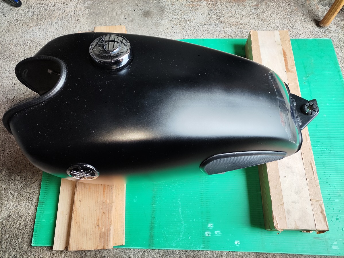 SR400】燃料タンクの取り付け・取り外し手順を徹底解説（FIモデル対応